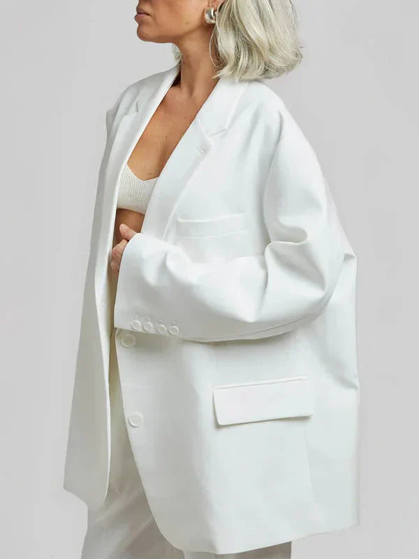 Noelia - Blazer oversize de líneas limpias, color blanco