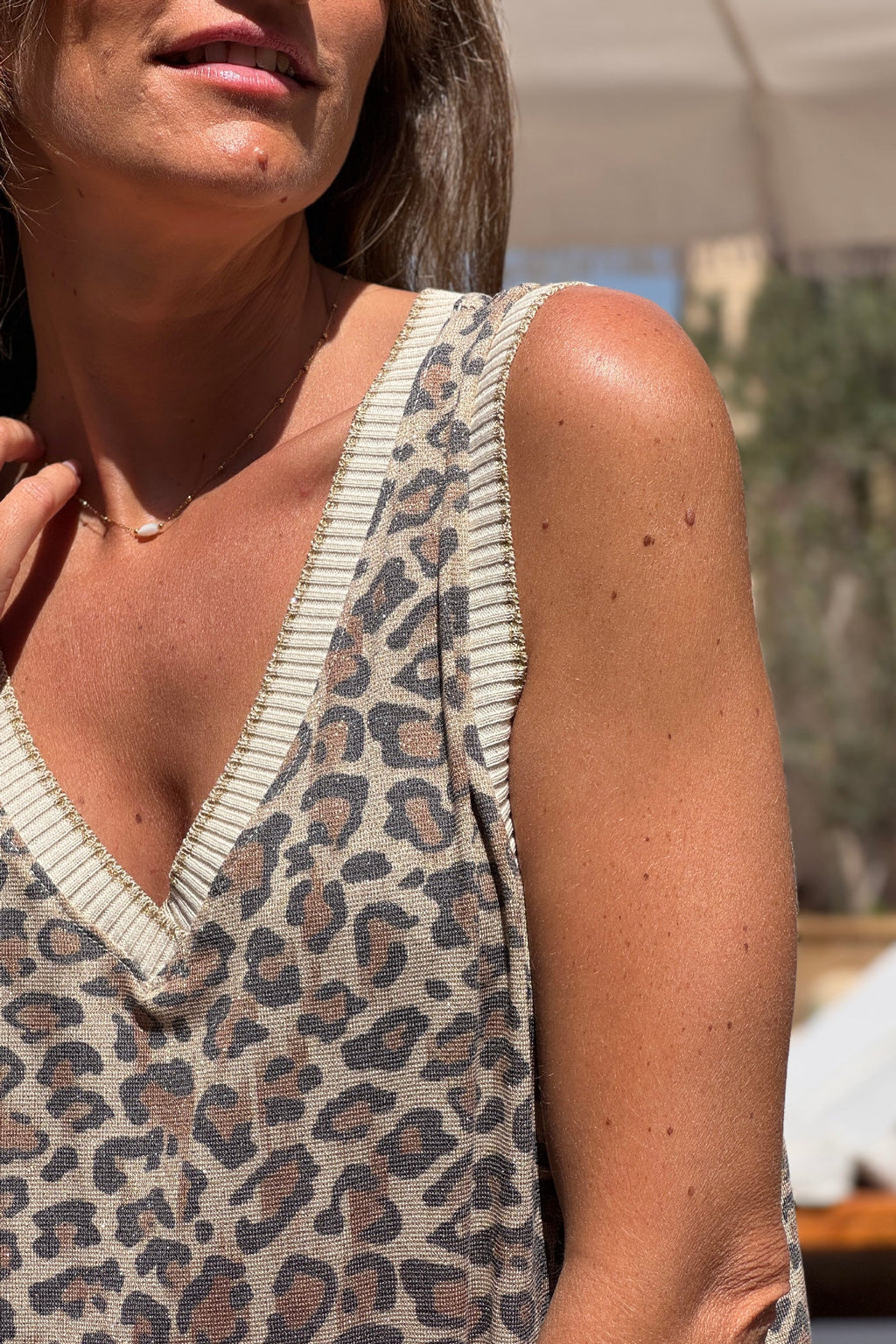 Camila - Vestido largo de tirantes con estampado de leopardo