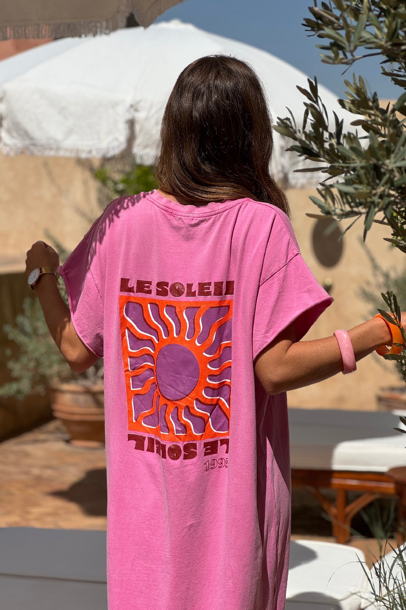 Amara - Vestido largo y cómodo de color rosa deslavado, de algodón elástico, con cuello en V y estampado de soles