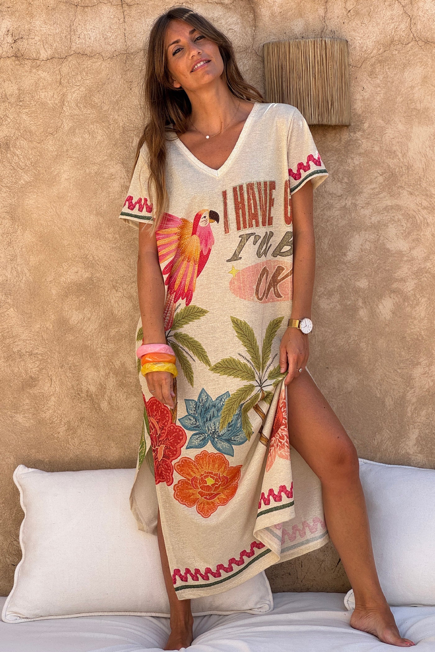 Trinidad - Vestido largo y holgado, brillante, con estampado de loros, palmeras y flores de colores