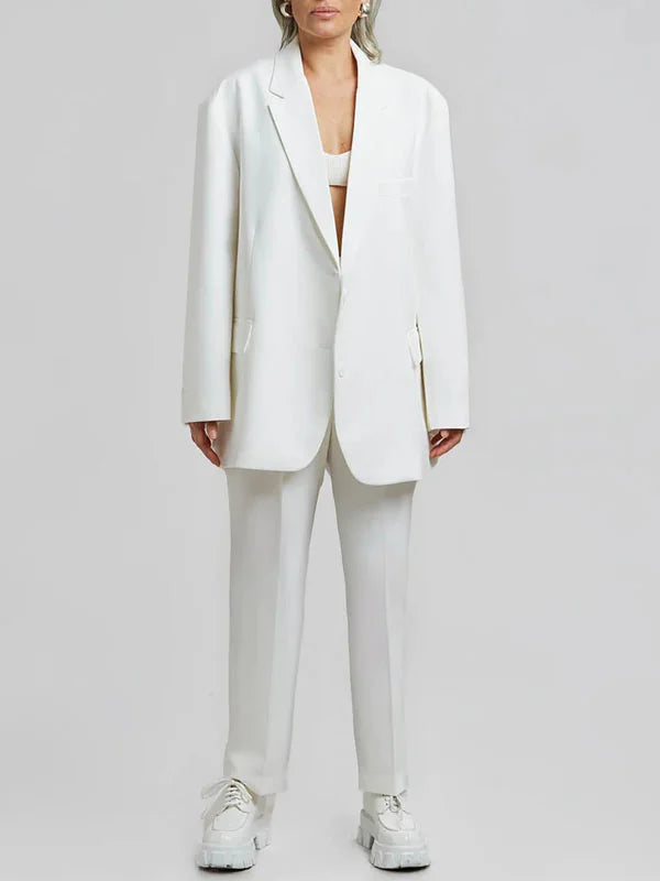Noelia - Blazer oversize de líneas limpias, color blanco